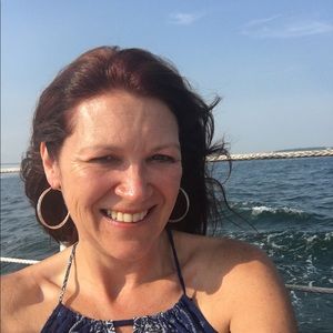 Meet your Posher, Sharon